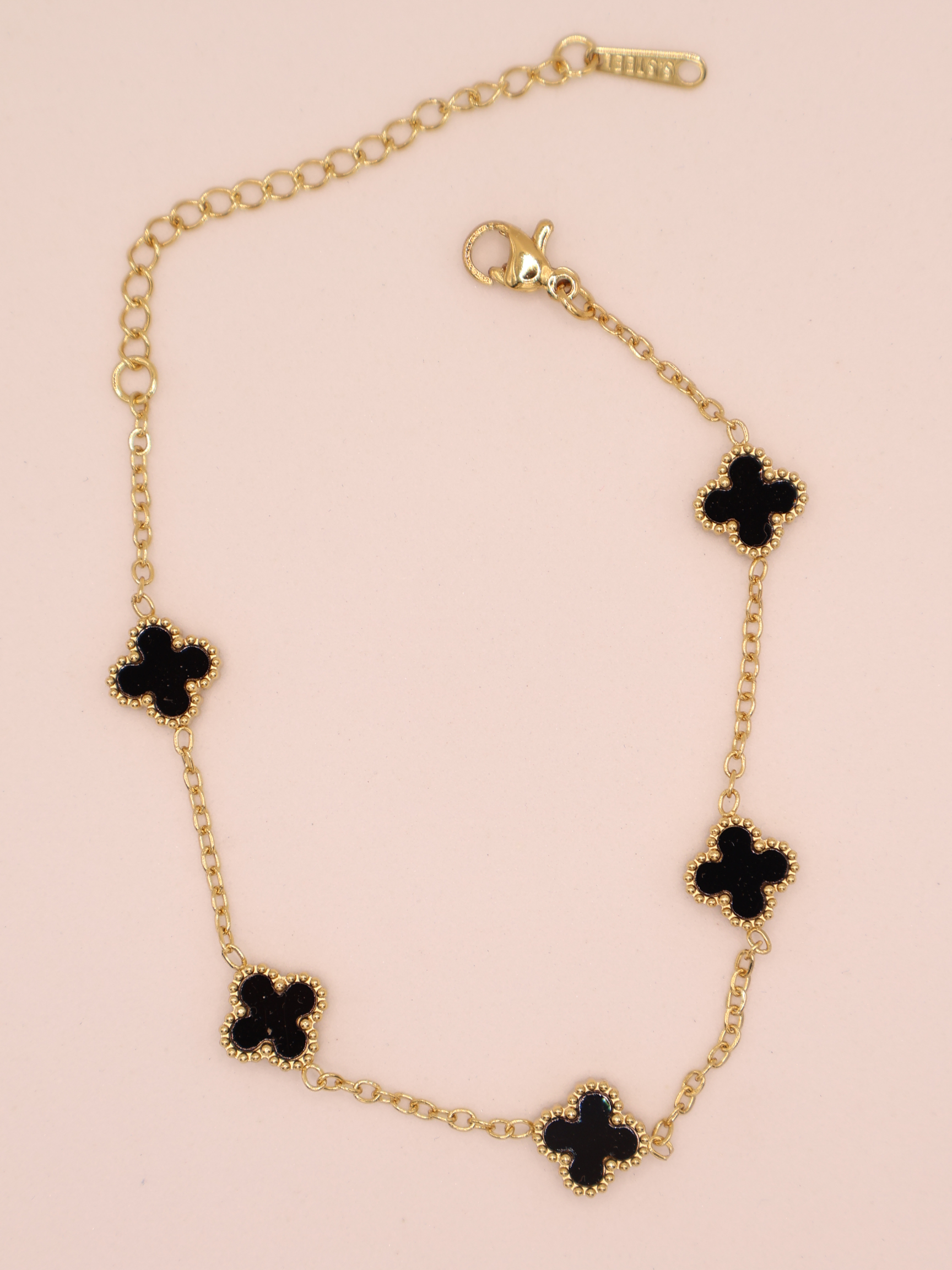 Pulsera de trebol negra chica