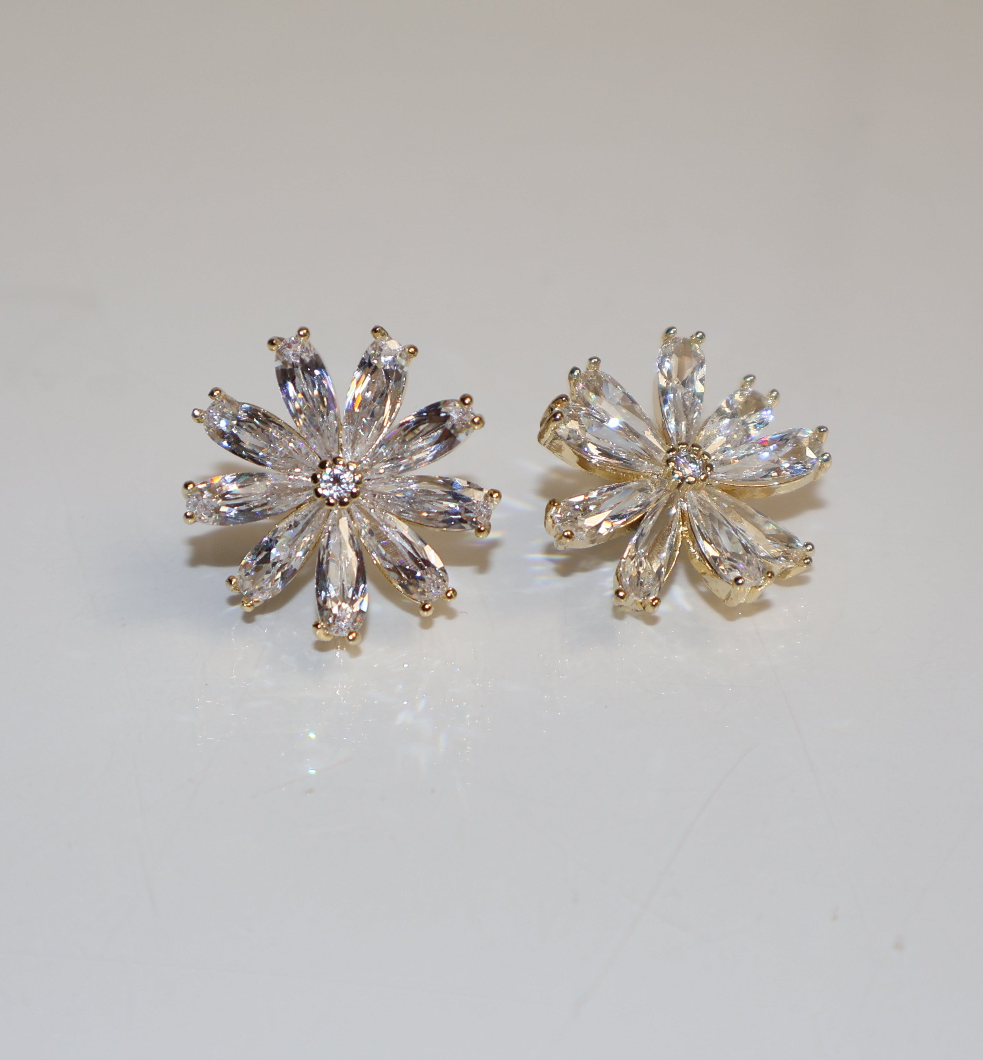 Aretes Aurora Viena